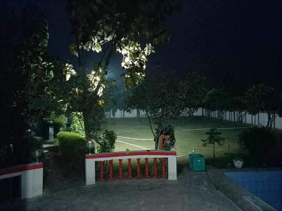 Vila Achal Farm जंगल में मंगल Gurgáon Exteriér fotografie